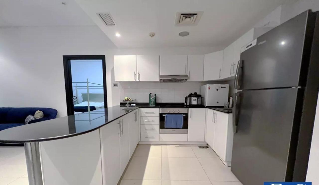 Entire Apartment - Marina - Spacious And Perfect Location Dubai Exteriör bild